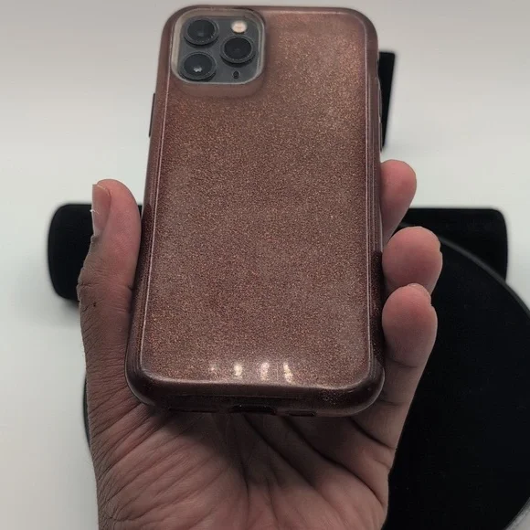 Apple| iPhone 11 Pro 256gb Space Gray- Sleek Design Edge-to-Edge Display - Picture 5 of 7